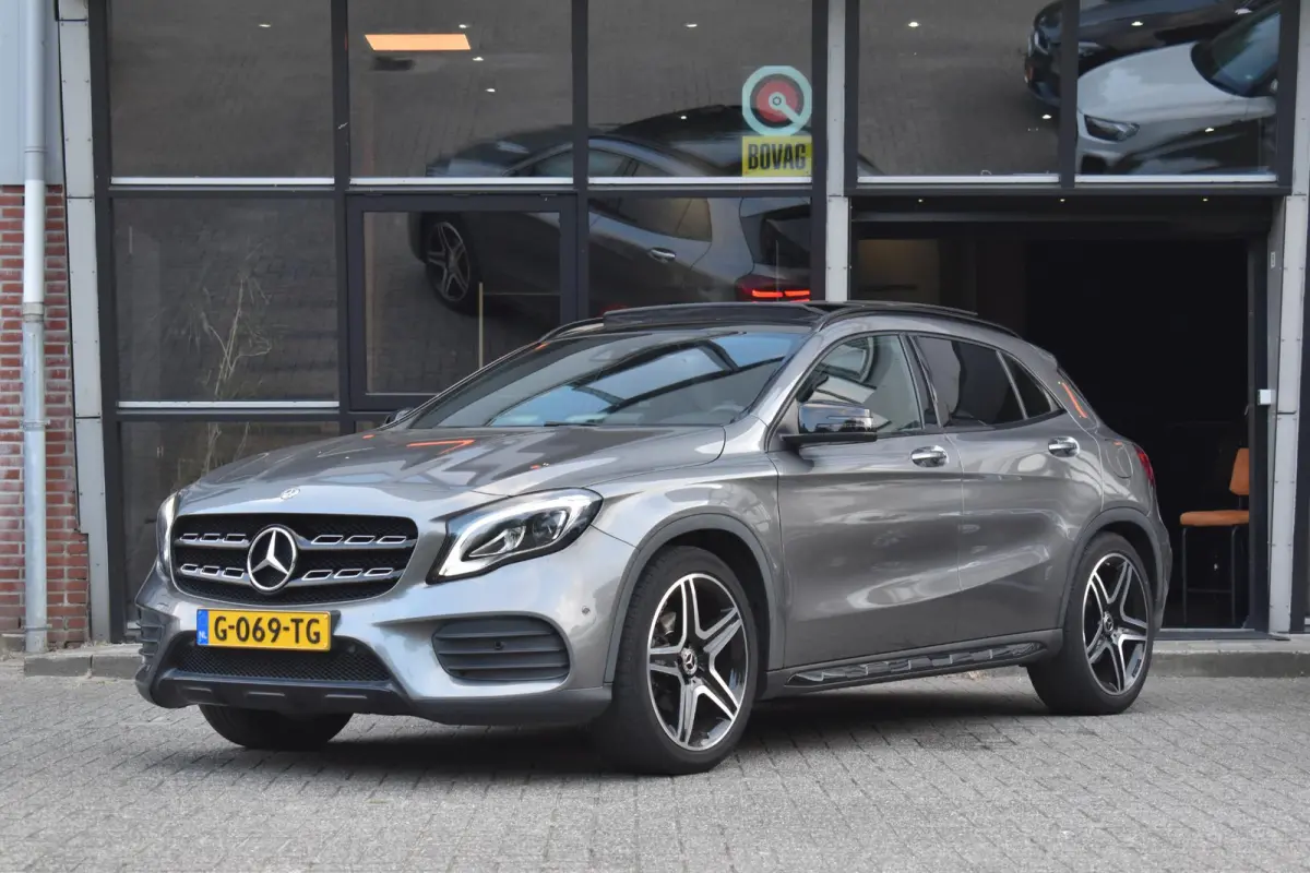 180 AMG Line Pano Keyless Camera LED