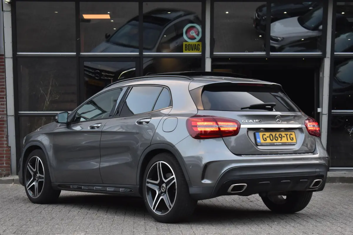 180 AMG Line Pano Keyless Camera LED