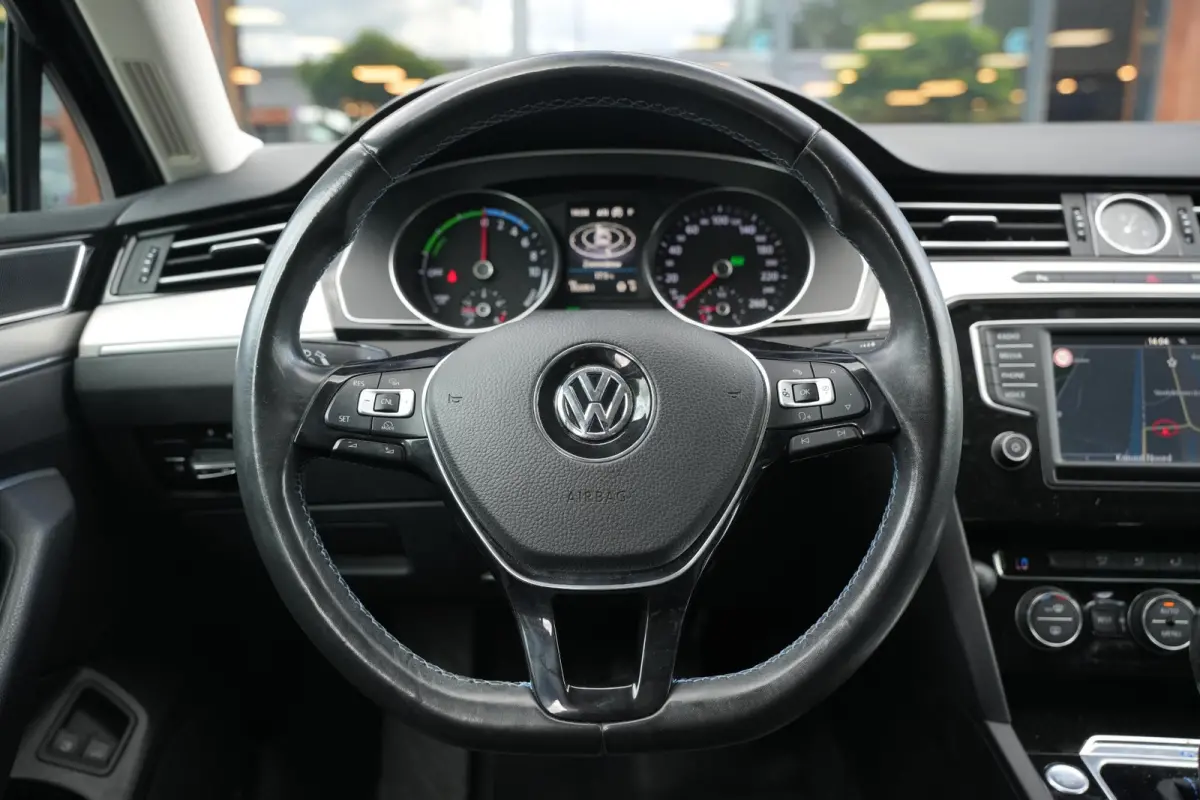 1.4 TSI GTE Cruise Clima PDC Navigatie