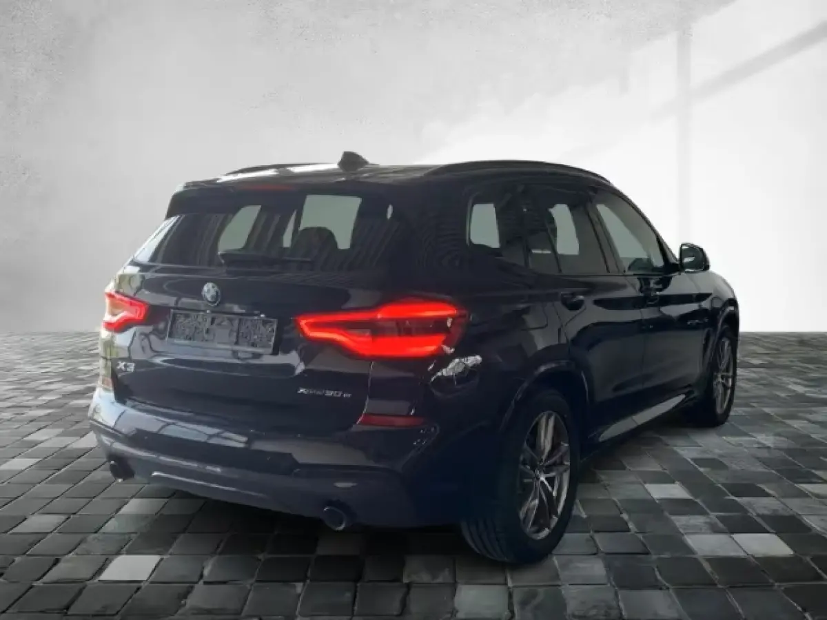 xDrive30e M-SPORT ** LED, COGNAC LEDER, PANORAMA, H&K, M-REM, 19-inch LMV ** 1e EIG - UNFALLFREI - BMW ONDERH ** ** INFORMEER OOK NAAR ONZE AANTREKKELIJKE FINANCIAL-LEASE TARIEVEN **