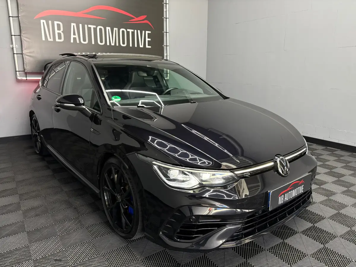 8 2.0 TSI R 4Motion Akra