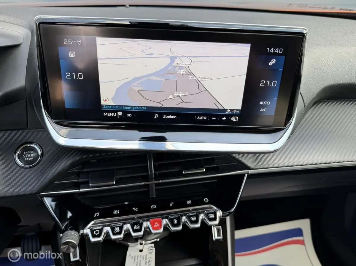 1.2 PureTech Allure Pack Camera CarPlay 17inch