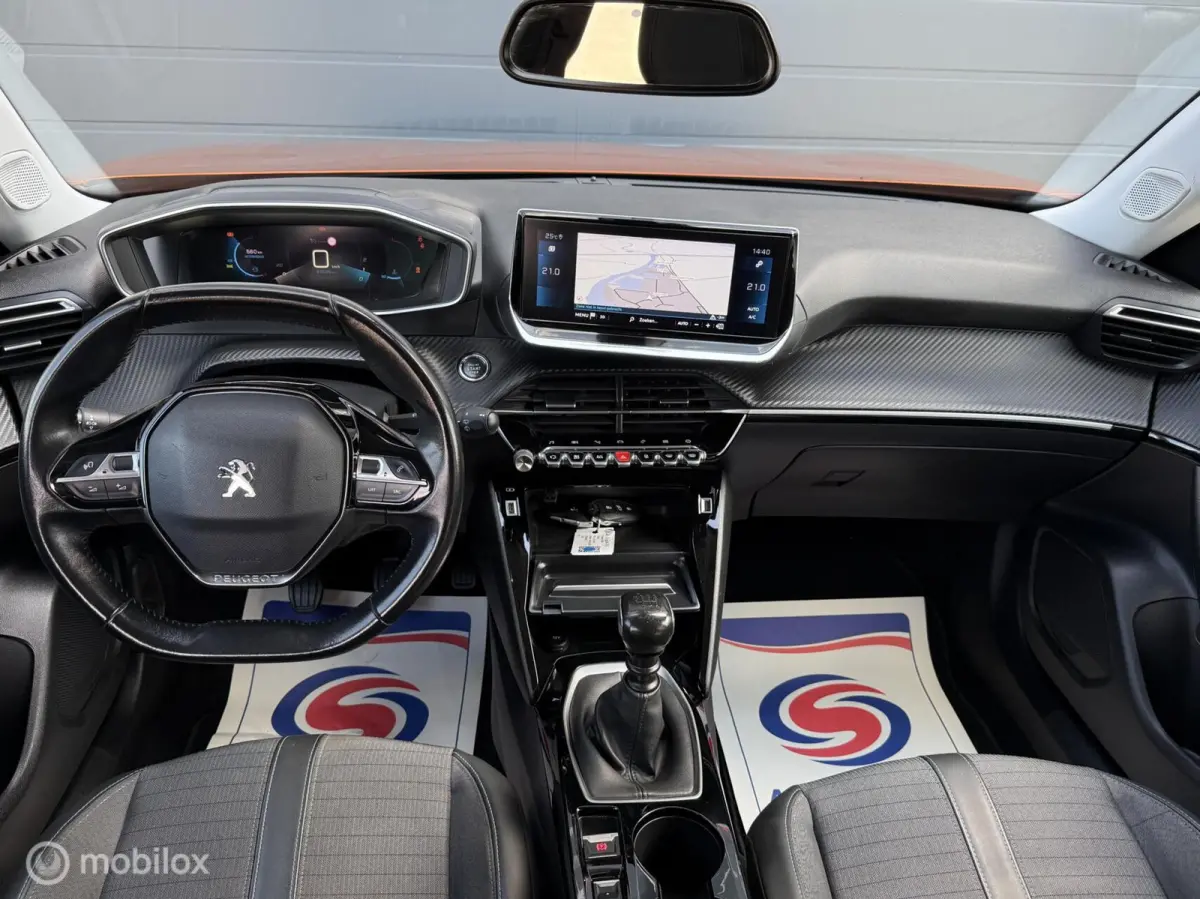 1.2 PureTech Allure Pack Camera CarPlay 17inch