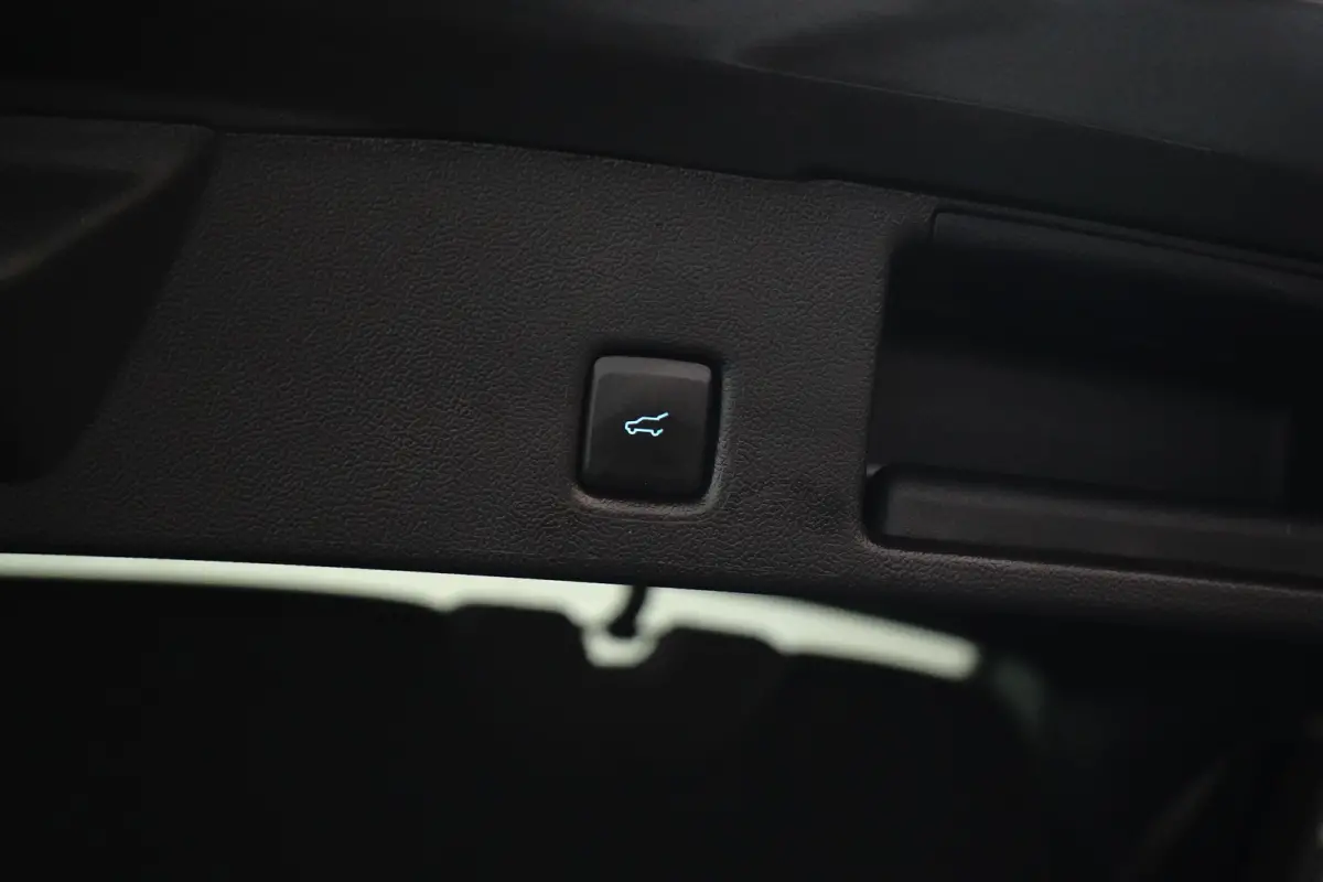 2.5 PHEV ST-Line X | Trekhaak Wegklapbaar | Driver Assistance Pack | Winter Pakket | 2100kg Trekgewicht! |