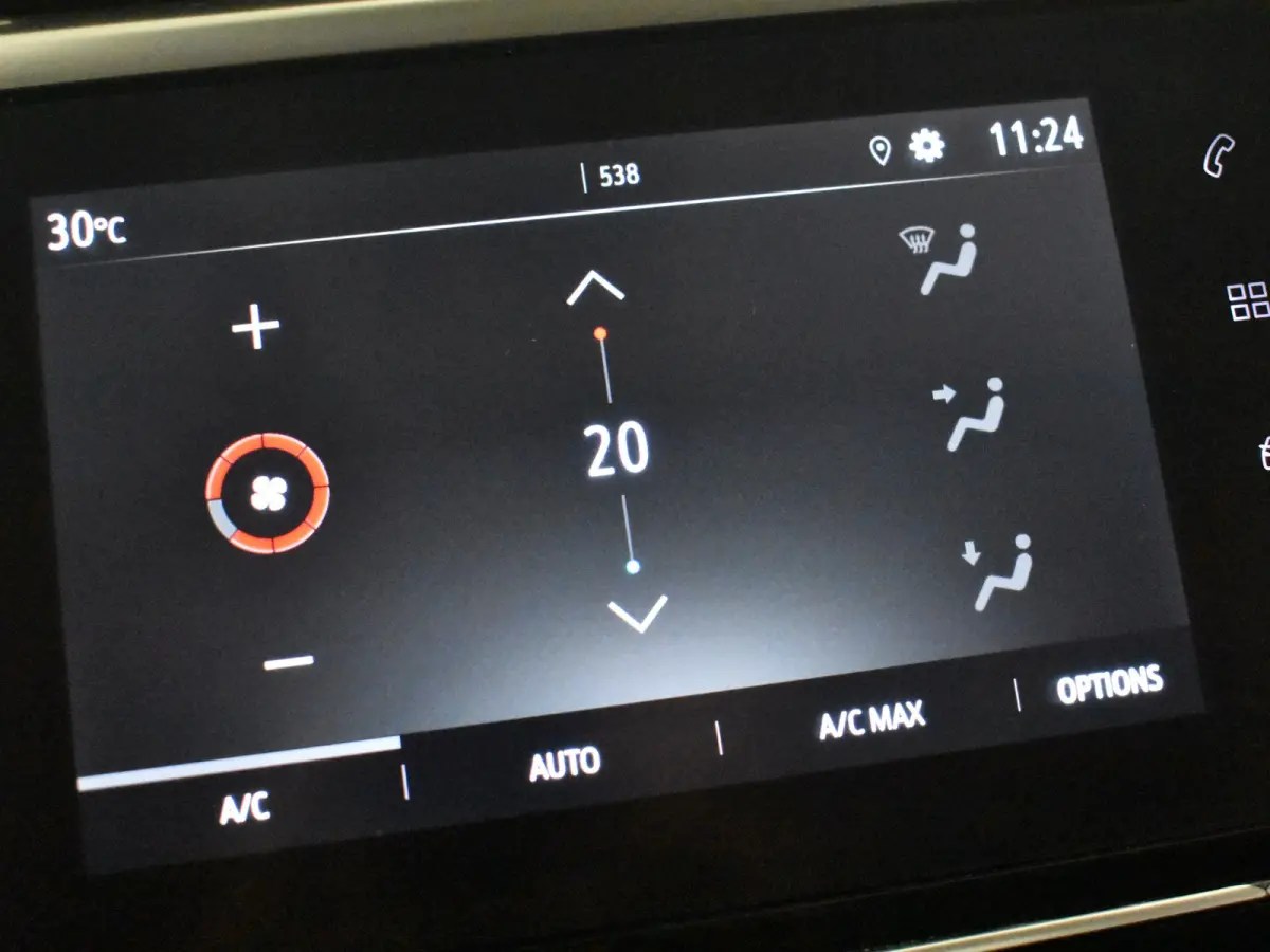 1.2 Level 3 | Climate control | Apple carplay Android auto | Parkeersensoren achter | Verkeersborden detectie |DAB | LED | 16"LMV