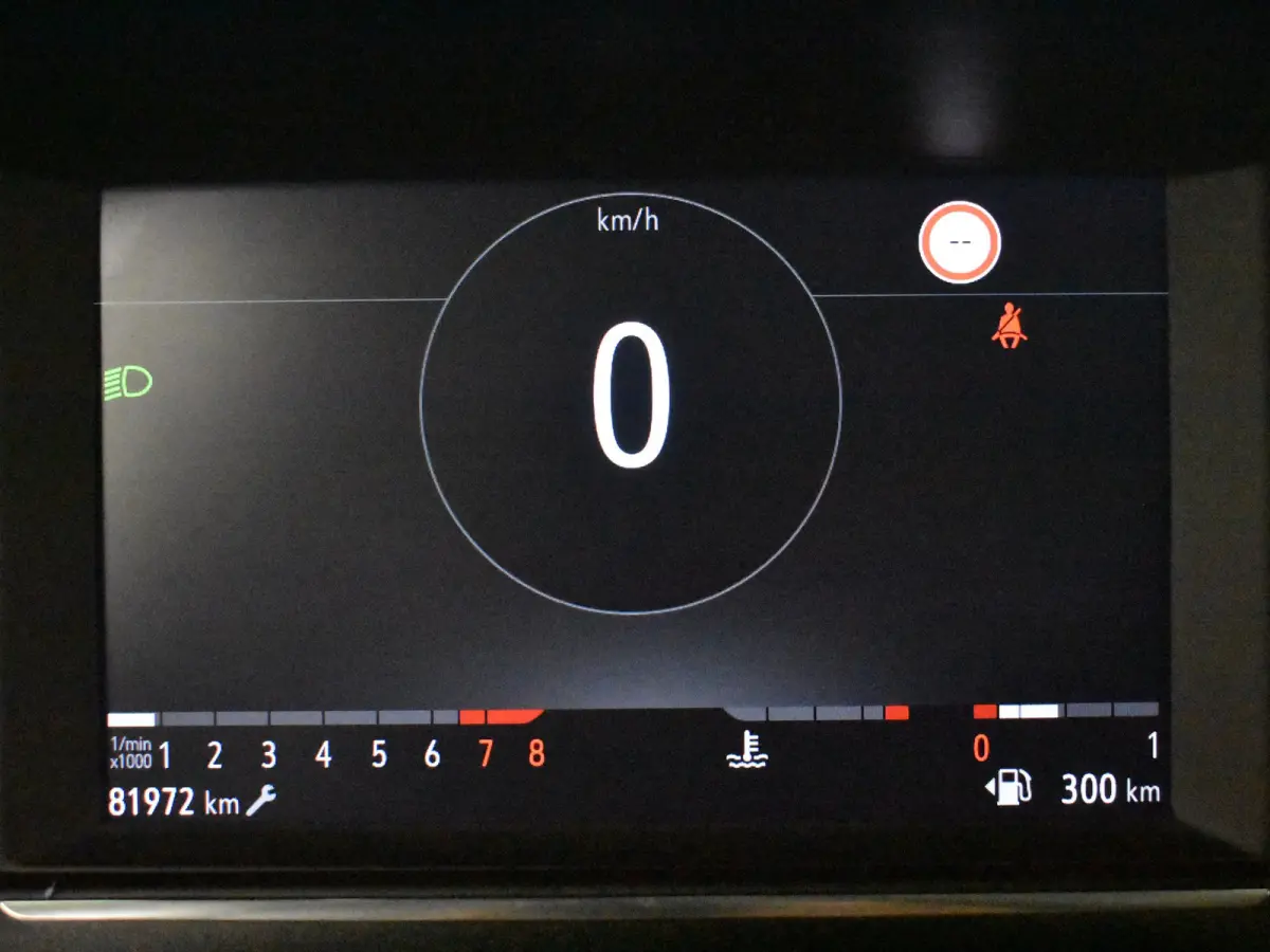 1.2 Level 3 | Climate control | Apple carplay Android auto | Parkeersensoren achter | Verkeersborden detectie |DAB | LED | 16"LMV
