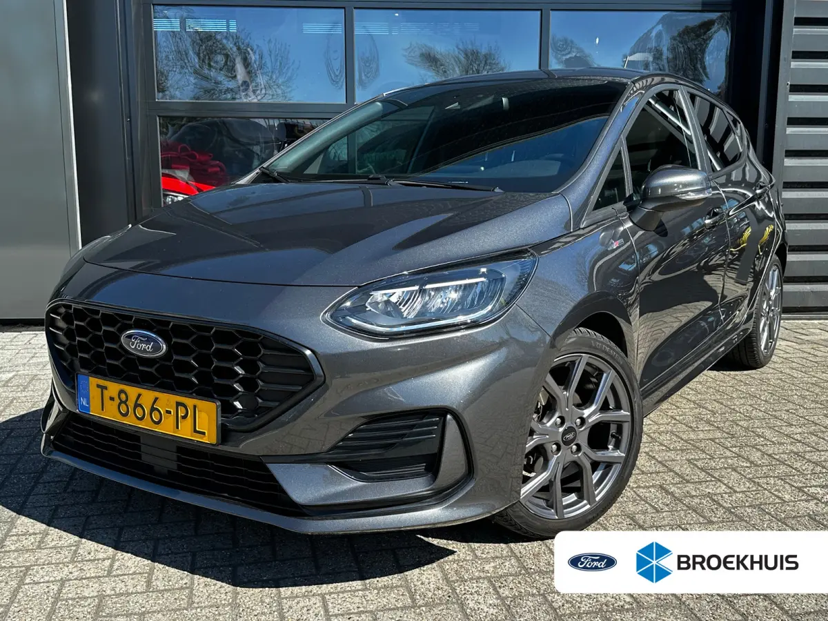 1.0 125 PK Hybrid ST-Line | STUUR, STOEL EN VOORRUITVERWARMING| KEYLESS ENTRY & START| ADAPTIEVE LED KOPLAMPEN| DAB| APPLE CARPLAY/ANDROID AUTO|