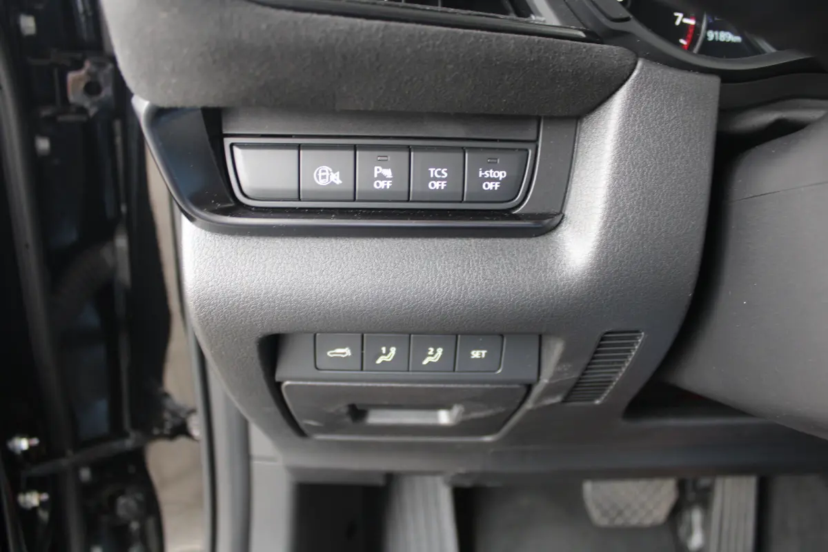 2.0 e-SkyActiv-X M Hybrid Nagisa | Navigatie | Camera | Head-up display | Stoelverwarming | Keyless |