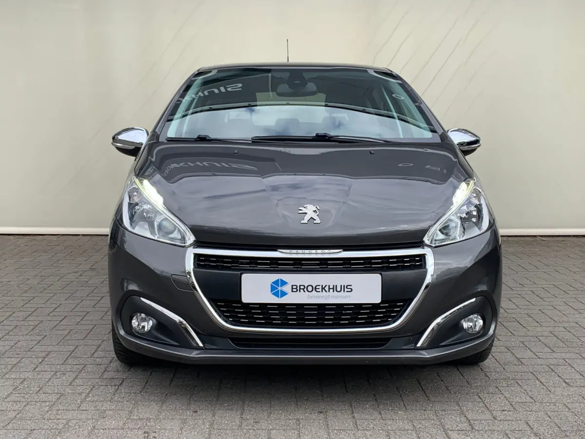 1.2 PureTech Signature Airco | AppleCarplay/ Andoird Auto | Cruise Control | Camera | DAB | LMV 16" | Navi | PDC Achter |