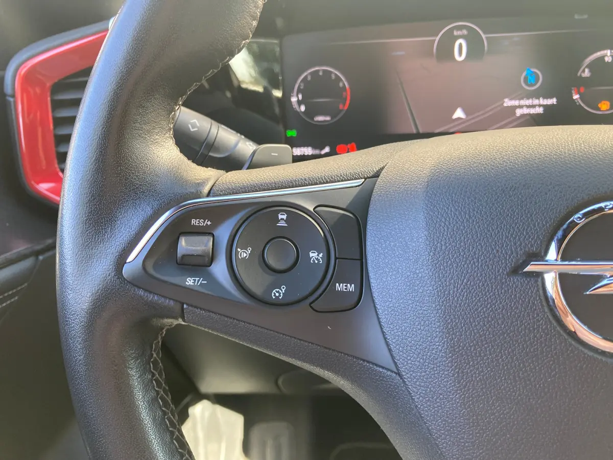 1.2 Turbo GS Line Airco | Camera | Cruise Adaptief | Dode Hoek | Keyless | LED | LMV 18" | Navi | PDC V&A | Stoelverwarming |