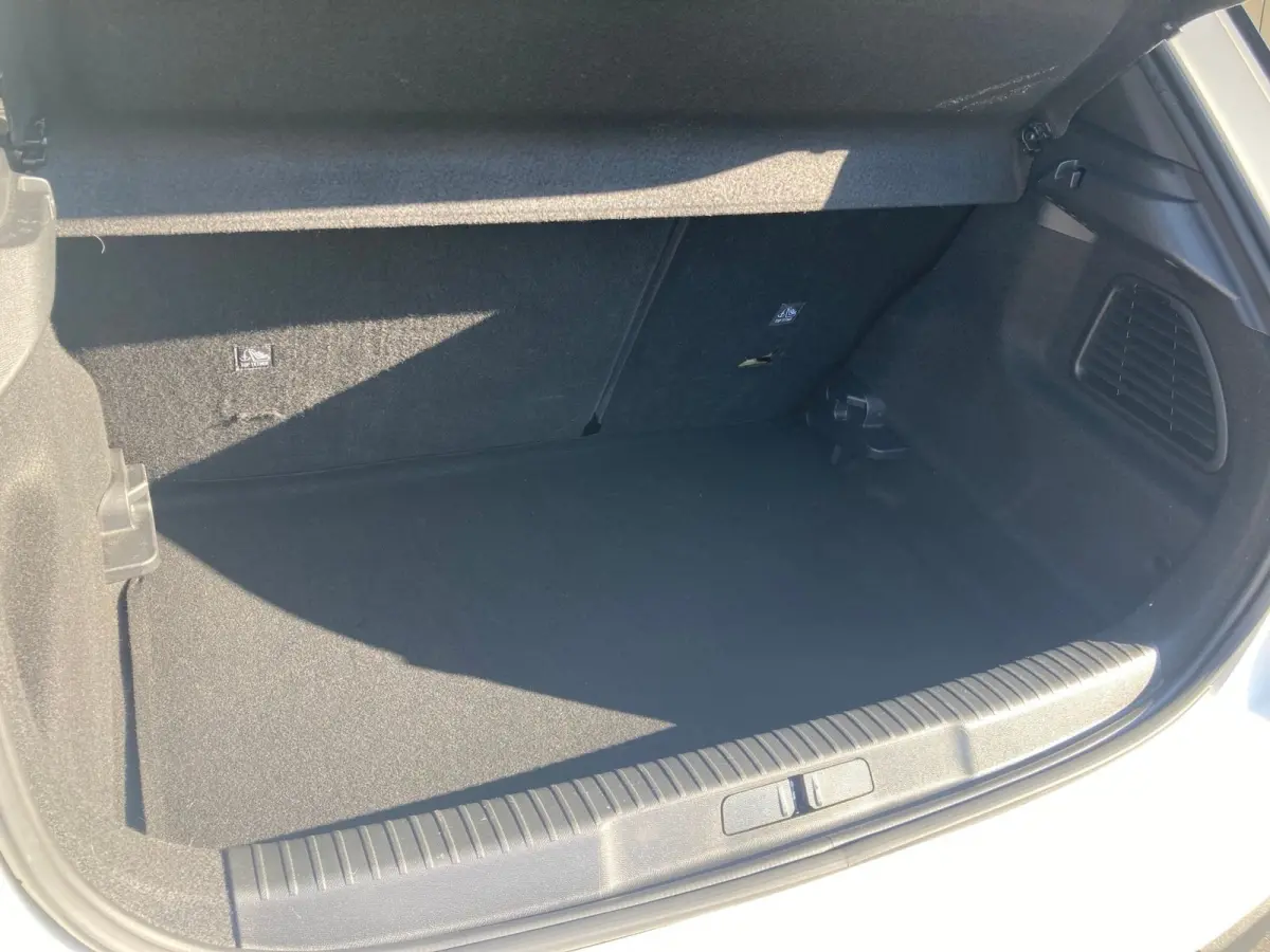 1.2 Turbo GS Line Airco | Camera | Cruise Adaptief | Dode Hoek | Keyless | LED | LMV 18" | Navi | PDC V&A | Stoelverwarming |
