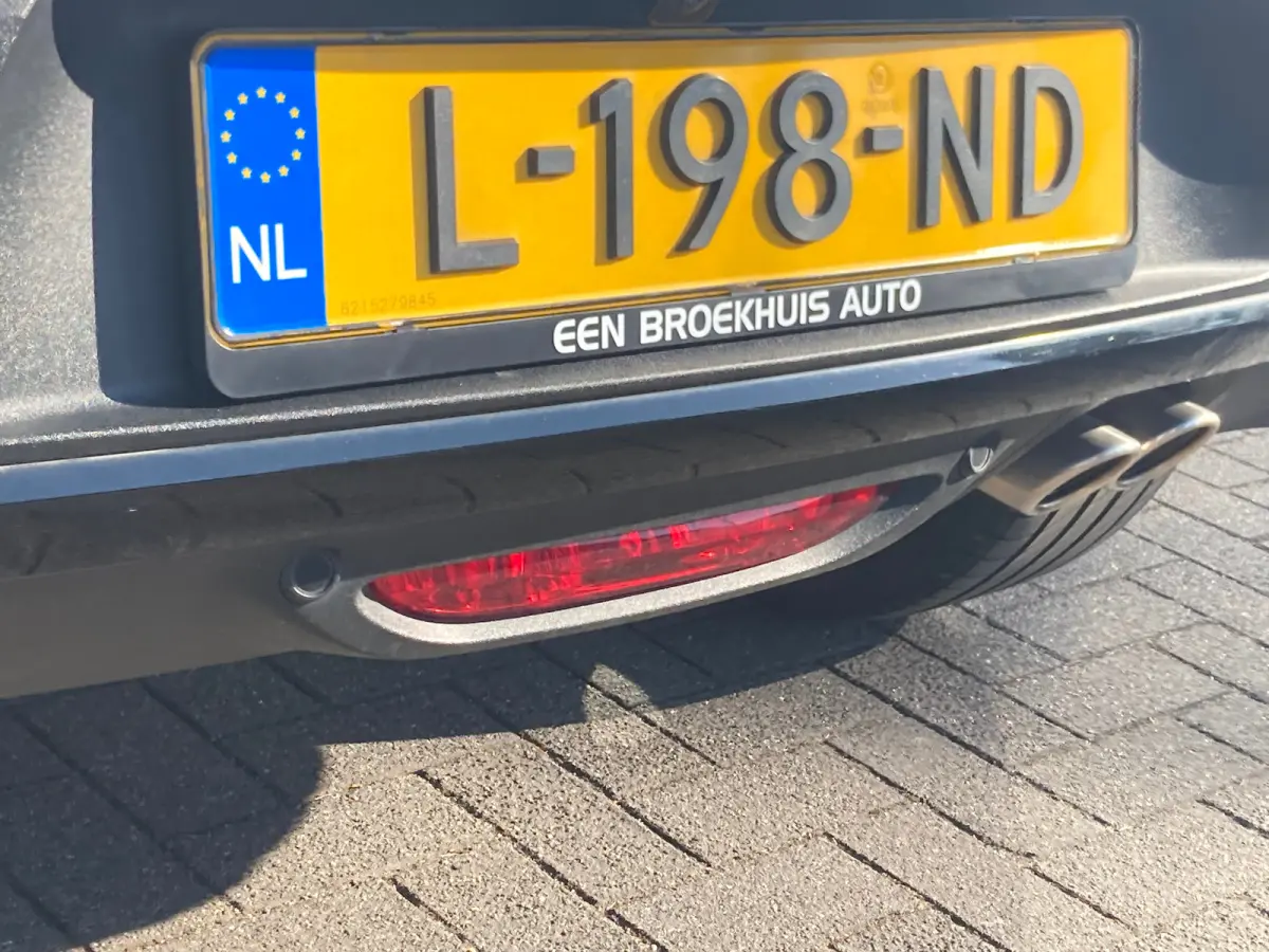 1.2 Turbo GS Line Airco | Camera | Cruise Adaptief | Dode Hoek | Keyless | LED | LMV 18" | Navi | PDC V&A | Stoelverwarming |