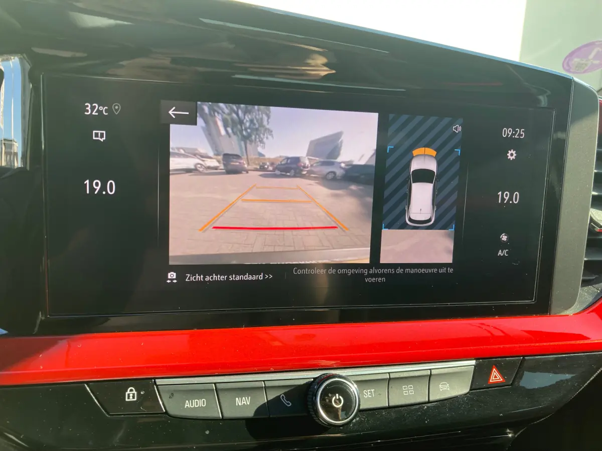 1.2 Turbo GS Line Airco | Camera | Cruise Adaptief | Dode Hoek | Keyless | LED | LMV 18" | Navi | PDC V&A | Stoelverwarming |
