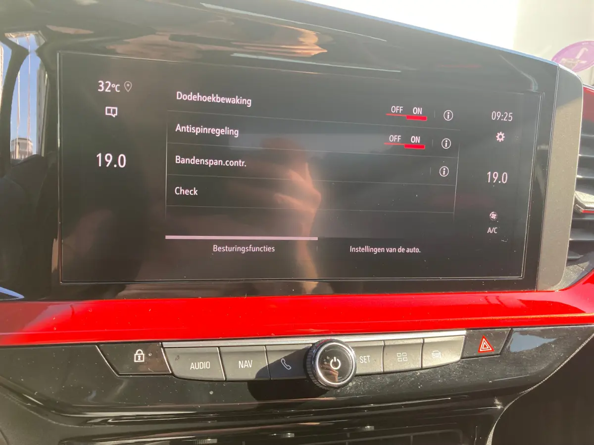 1.2 Turbo GS Line Airco | Camera | Cruise Adaptief | Dode Hoek | Keyless | LED | LMV 18" | Navi | PDC V&A | Stoelverwarming |