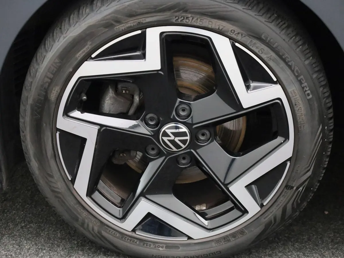 1.5 eTSI R-Line Edition