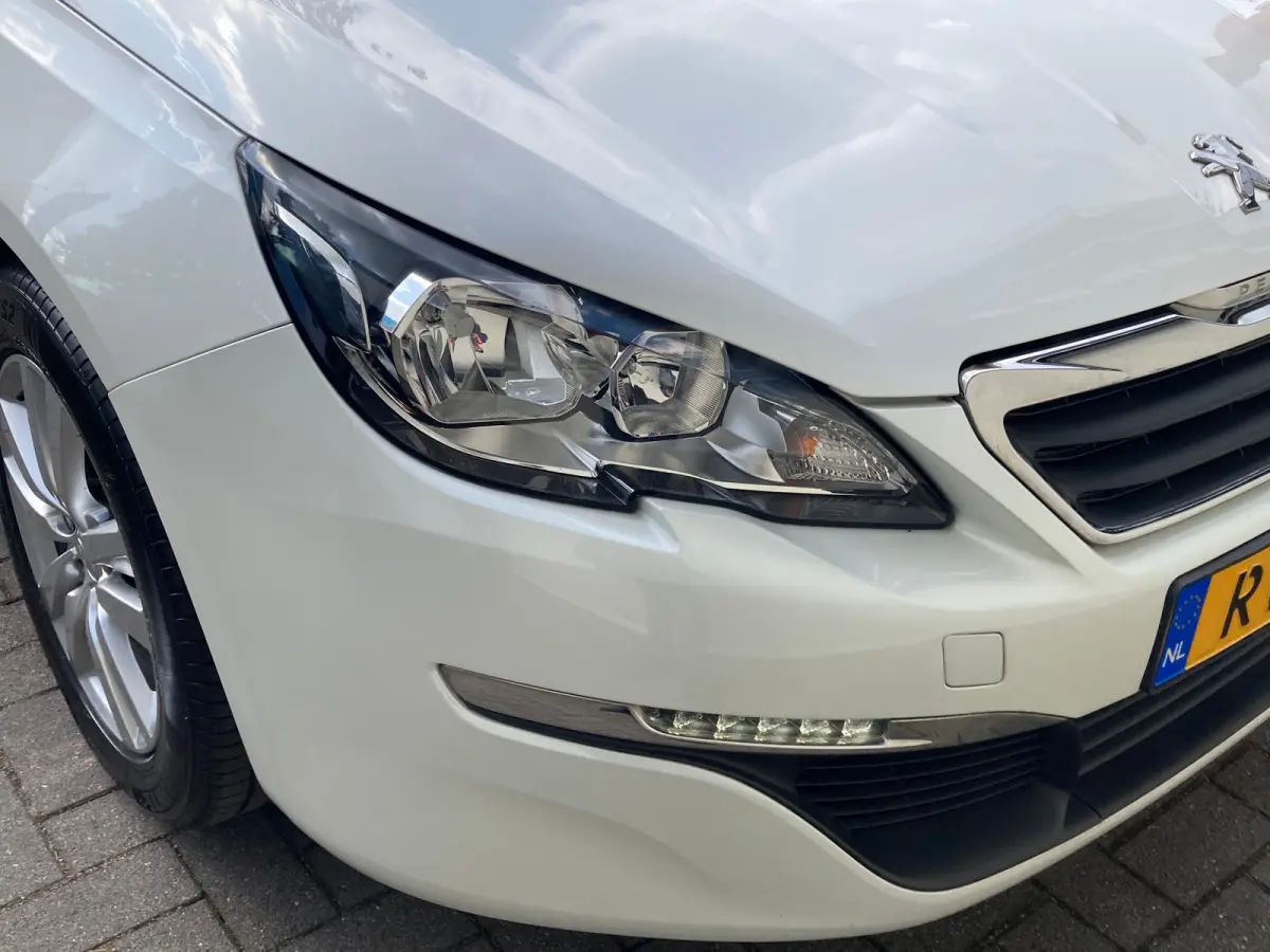 1.2 PureTech Style Airco | Cruise Control | DAB | LMV 16" | PDC Achter | Navi | D-Riem vervangen! |