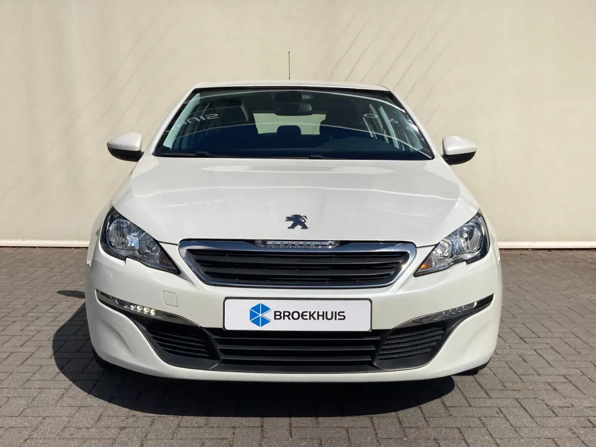 1.2 PureTech Style Airco | Cruise Control | DAB | LMV 16" | PDC Achter | Navi | D-Riem vervangen! |