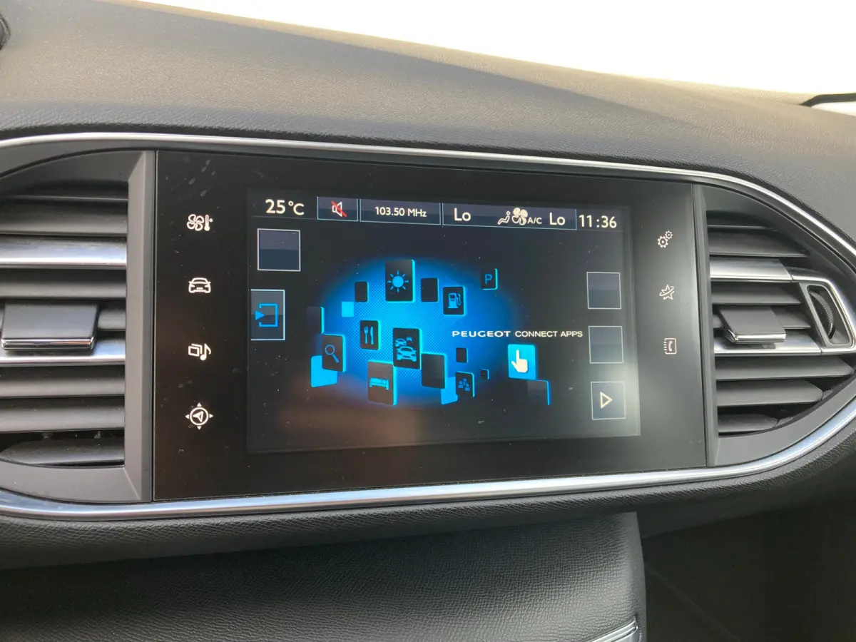 1.2 PureTech Style Airco | Cruise Control | DAB | LMV 16" | PDC Achter | Navi | D-Riem vervangen! |