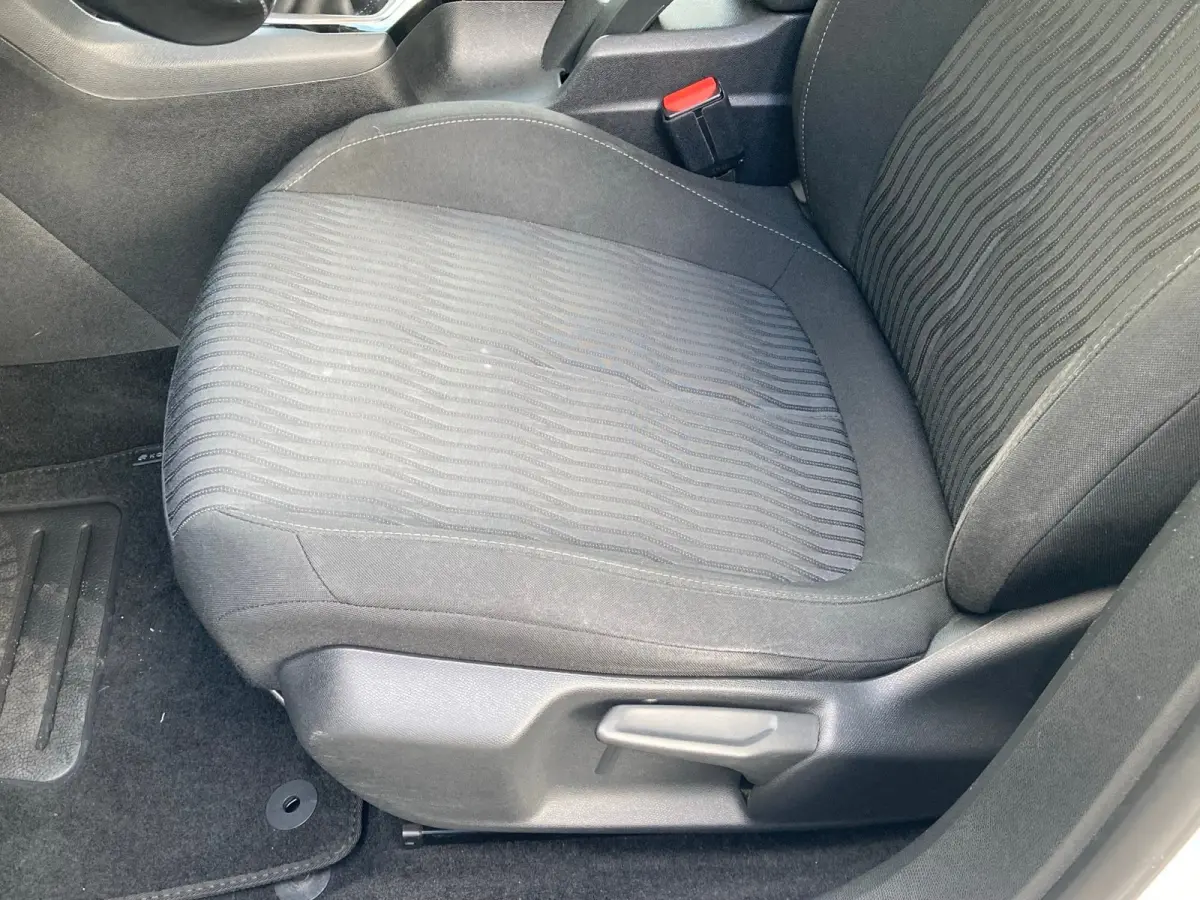 1.2 PureTech Style Airco | Cruise Control | DAB | LMV 16" | PDC Achter | Navi | D-Riem vervangen! |