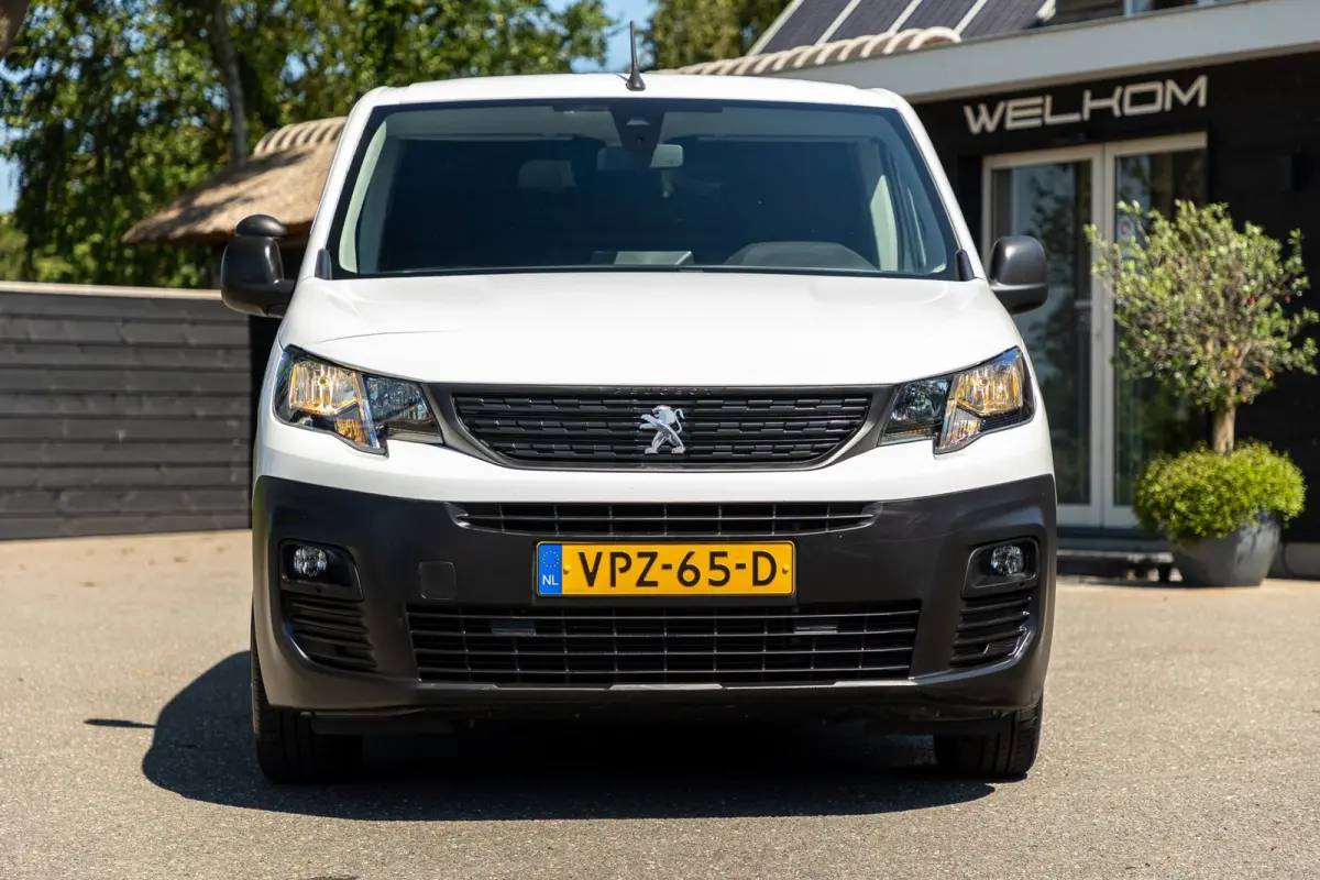 1.2 PureTech 110 PK Premium Airco I Parkeersensoren I CarPlay I Android I Cruise I Navigatie I NAP