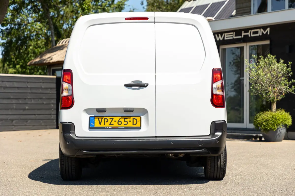 1.2 PureTech 110 PK Premium Airco I Parkeersensoren I CarPlay I Android I Cruise I Navigatie I NAP
