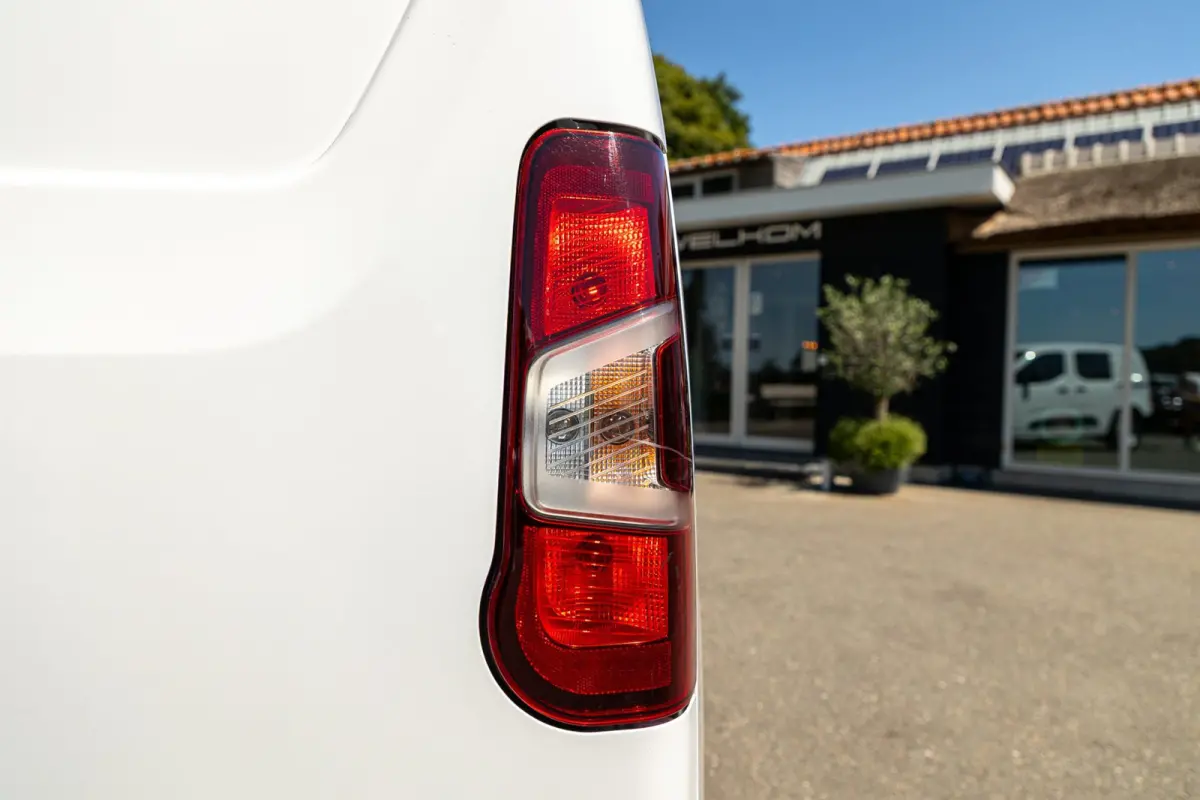 1.2 PureTech 110 PK Premium Airco I Parkeersensoren I CarPlay I Android I Cruise I Navigatie I NAP
