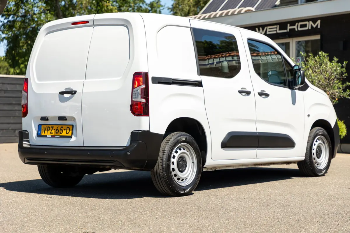 1.2 PureTech 110 PK Premium Airco I Parkeersensoren I CarPlay I Android I Cruise I Navigatie I NAP