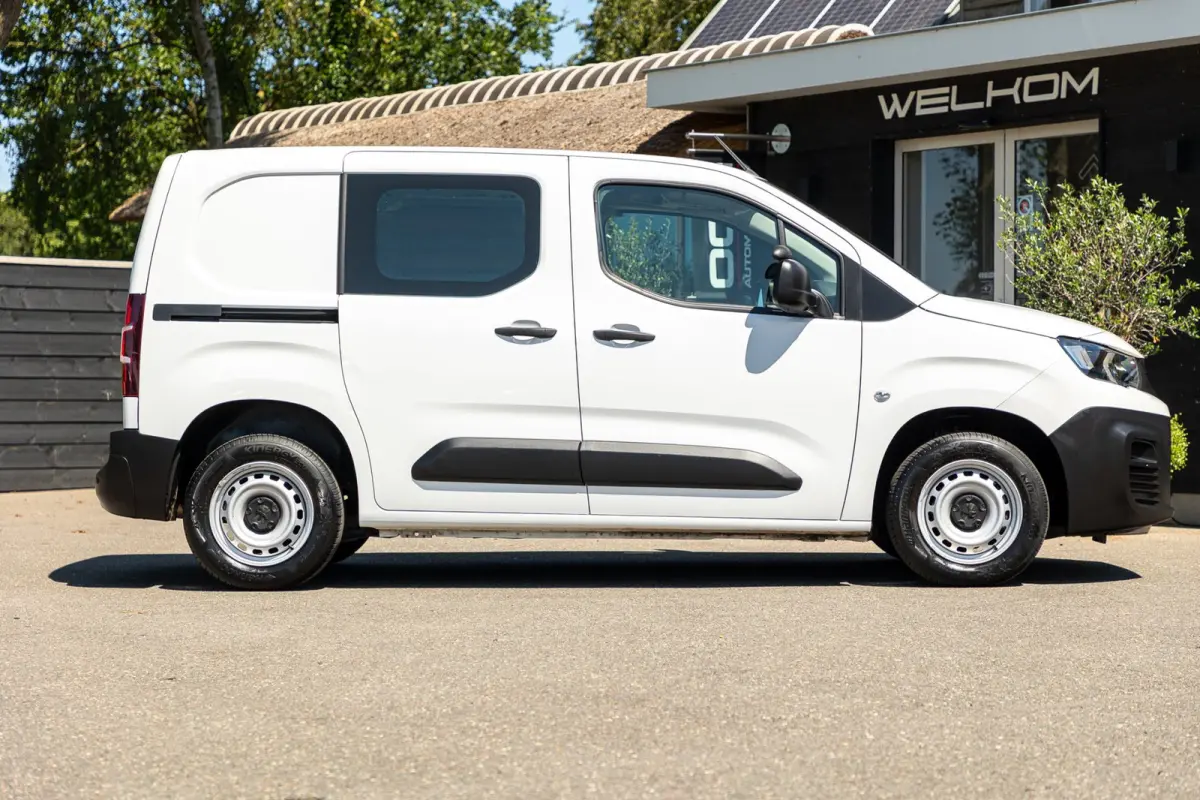 1.2 PureTech 110 PK Premium Airco I Parkeersensoren I CarPlay I Android I Cruise I Navigatie I NAP