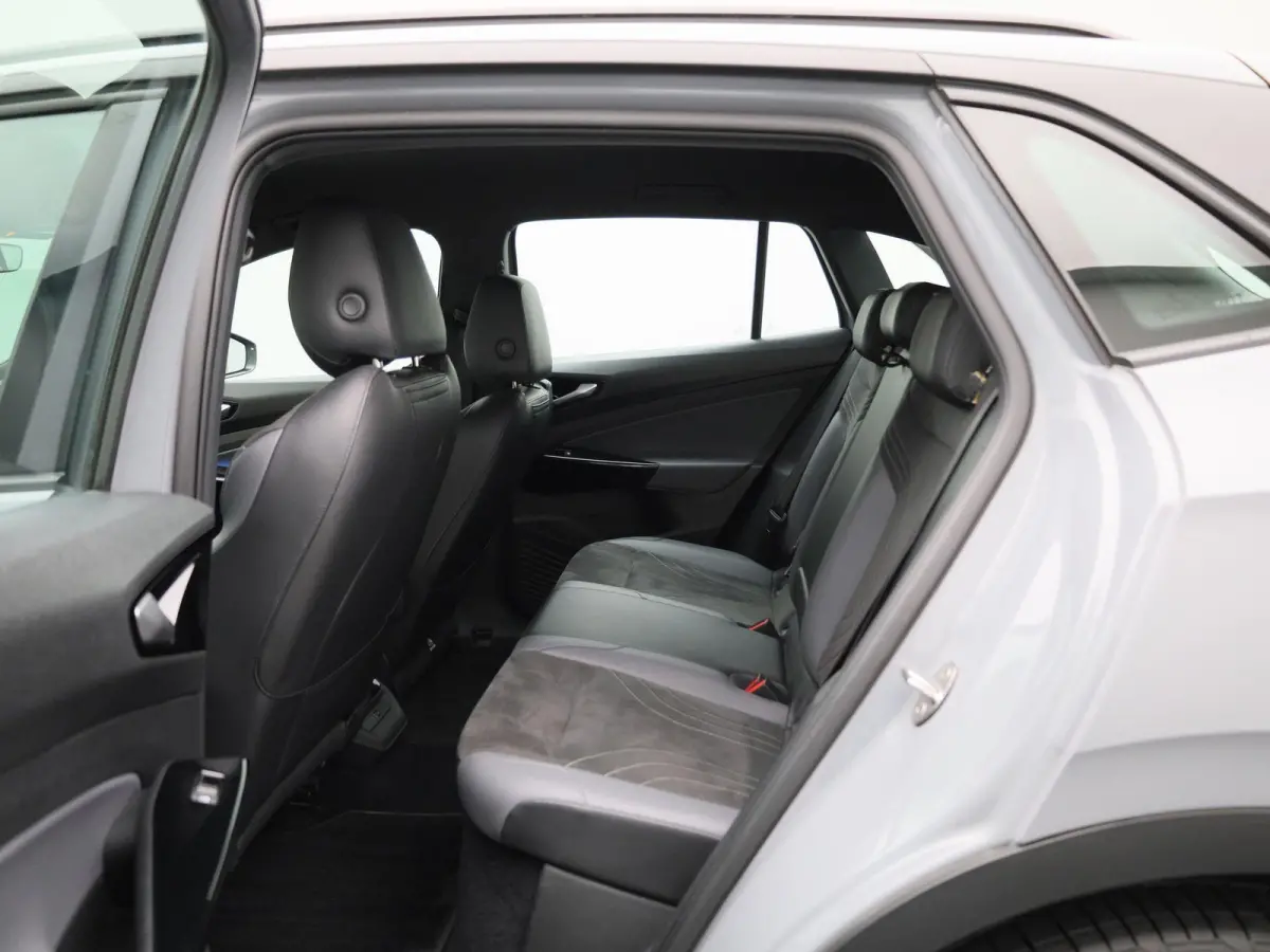 Pro 77 kWh 204 PK| SoH 94,7% | Navigatie | Achteruitrijcamera | Stoelverwarming | Stuurwielverwarming | Artvelours | Parkeersensoren