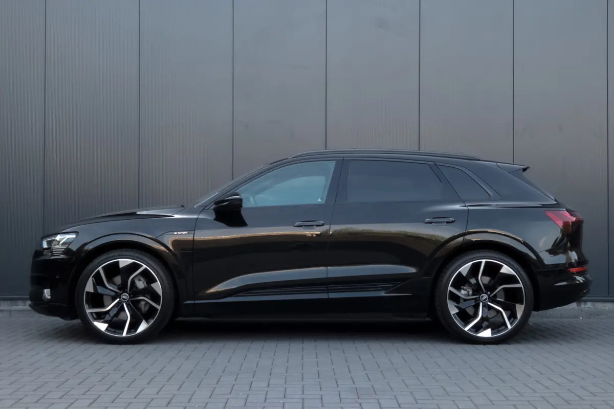 E-tron 55 quattro advanced Pro Line Plus 95 kWh |SOH 90% | Trekhaak | Pano | ACC | B&O | Head Up