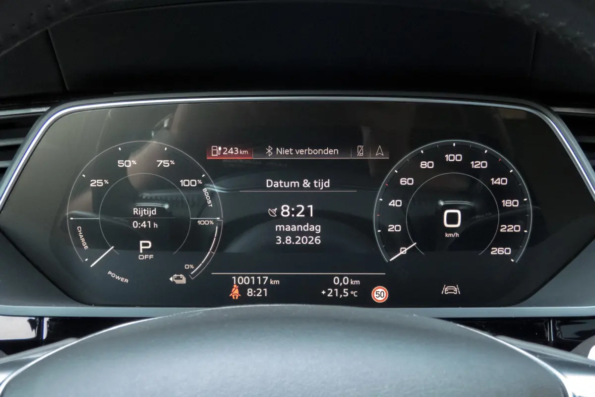 E-tron 55 quattro advanced Pro Line Plus 95 kWh |SOH 90% | Trekhaak | Pano | ACC | B&O | Head Up