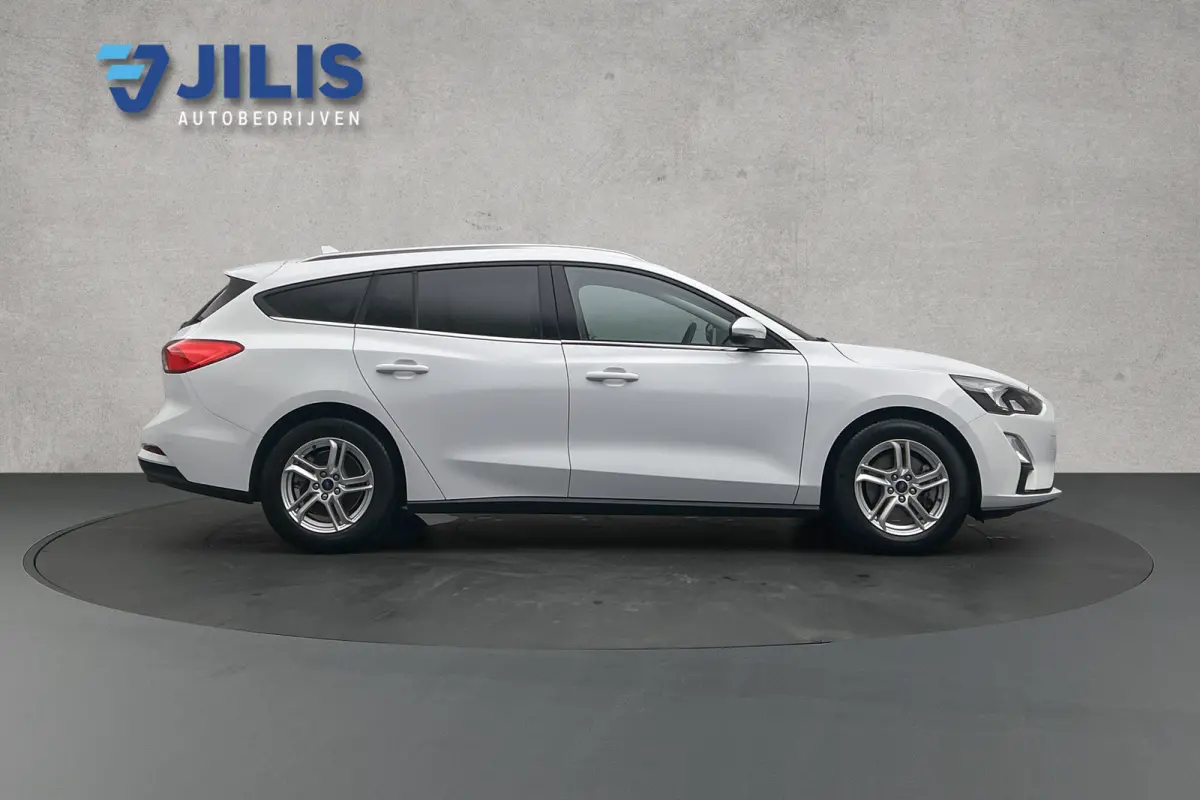 1.0 EcoBoost | Stoelverwarming | Adaptieve cruise control | Navigatie