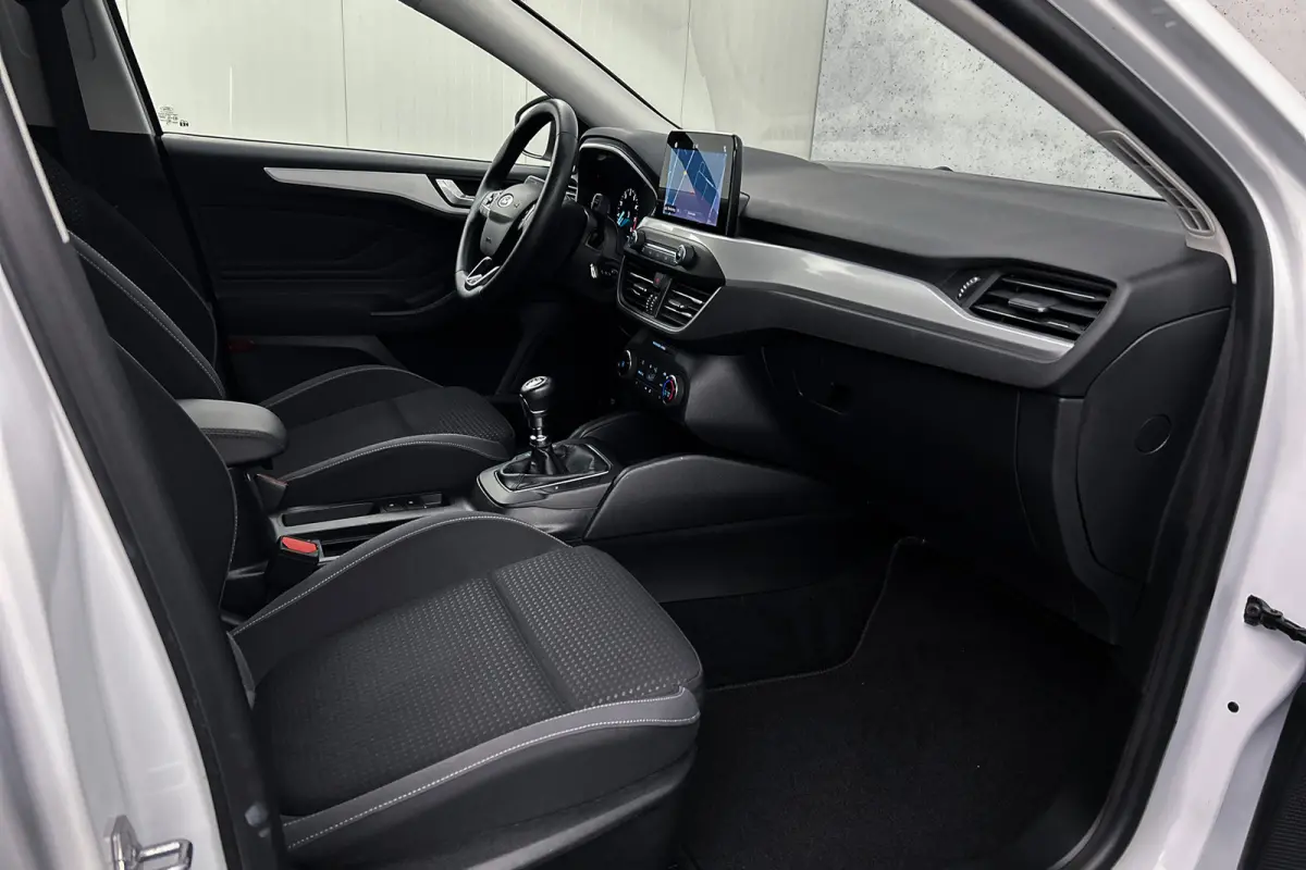 1.0 EcoBoost | Stoelverwarming | Adaptieve cruise control | Navigatie