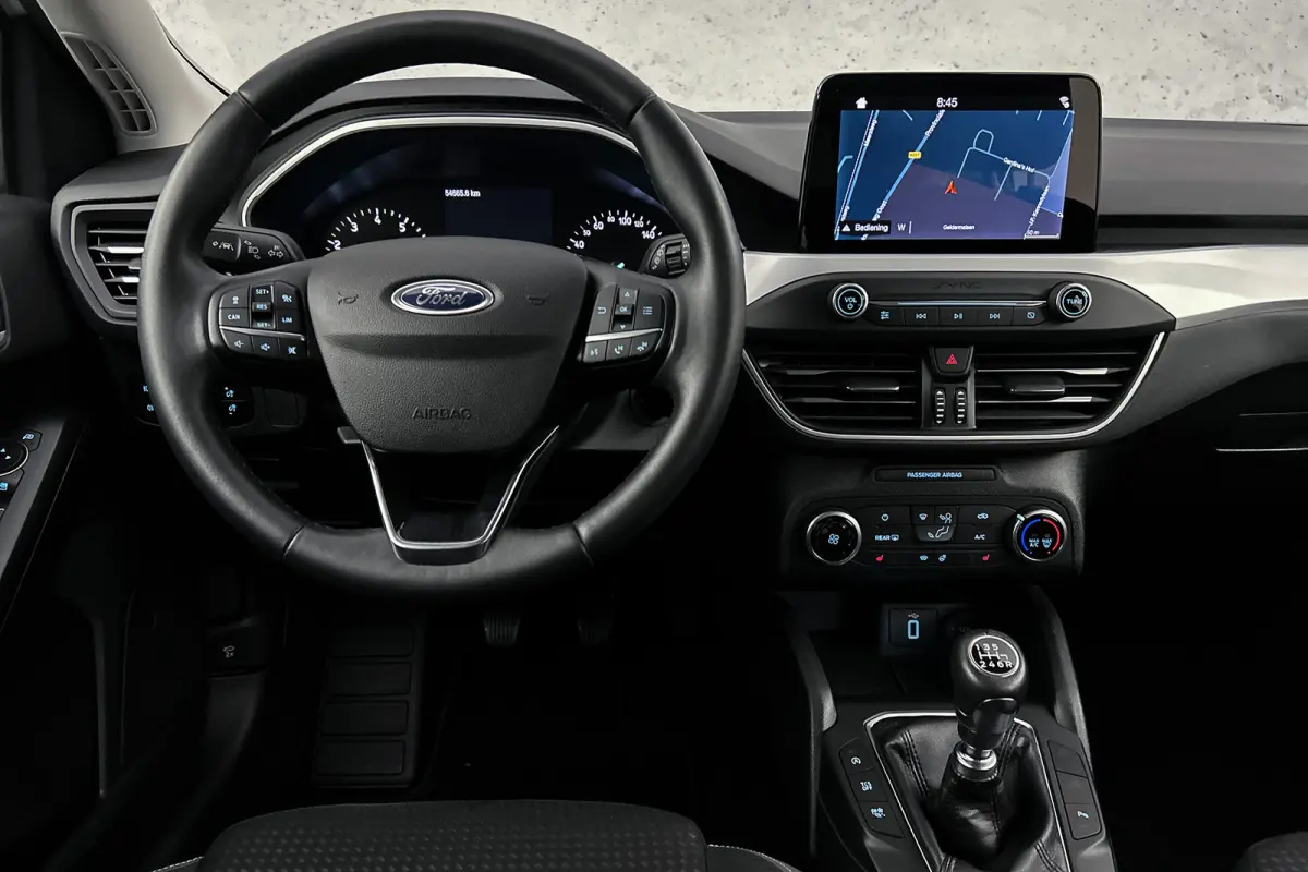 1.0 EcoBoost | Stoelverwarming | Adaptieve cruise control | Navigatie