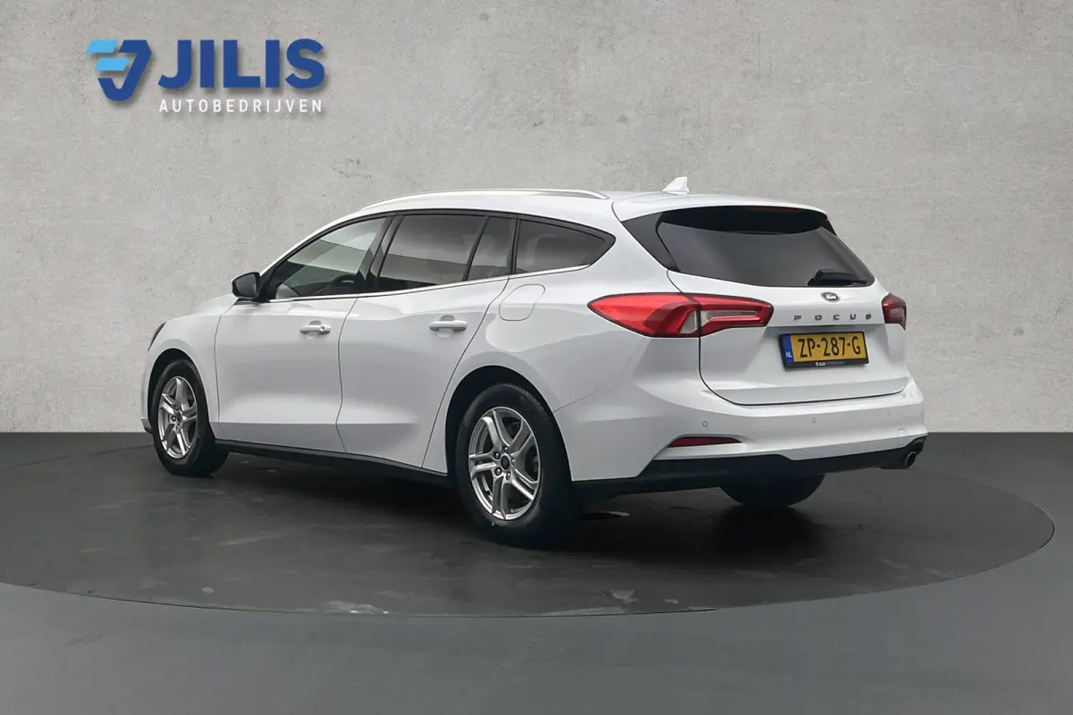 1.0 EcoBoost | Stoelverwarming | Adaptieve cruise control | Navigatie