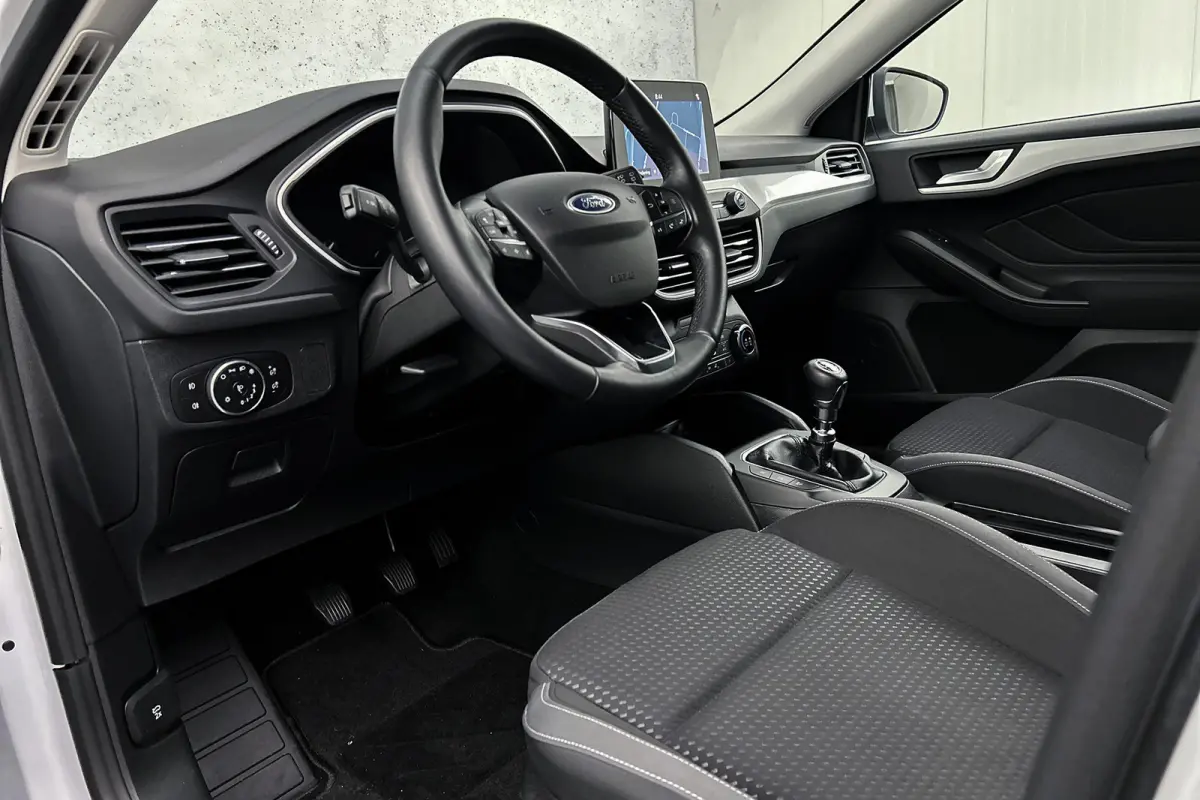 1.0 EcoBoost | Stoelverwarming | Adaptieve cruise control | Navigatie