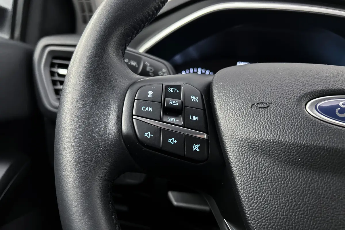 1.0 EcoBoost | Stoelverwarming | Adaptieve cruise control | Navigatie