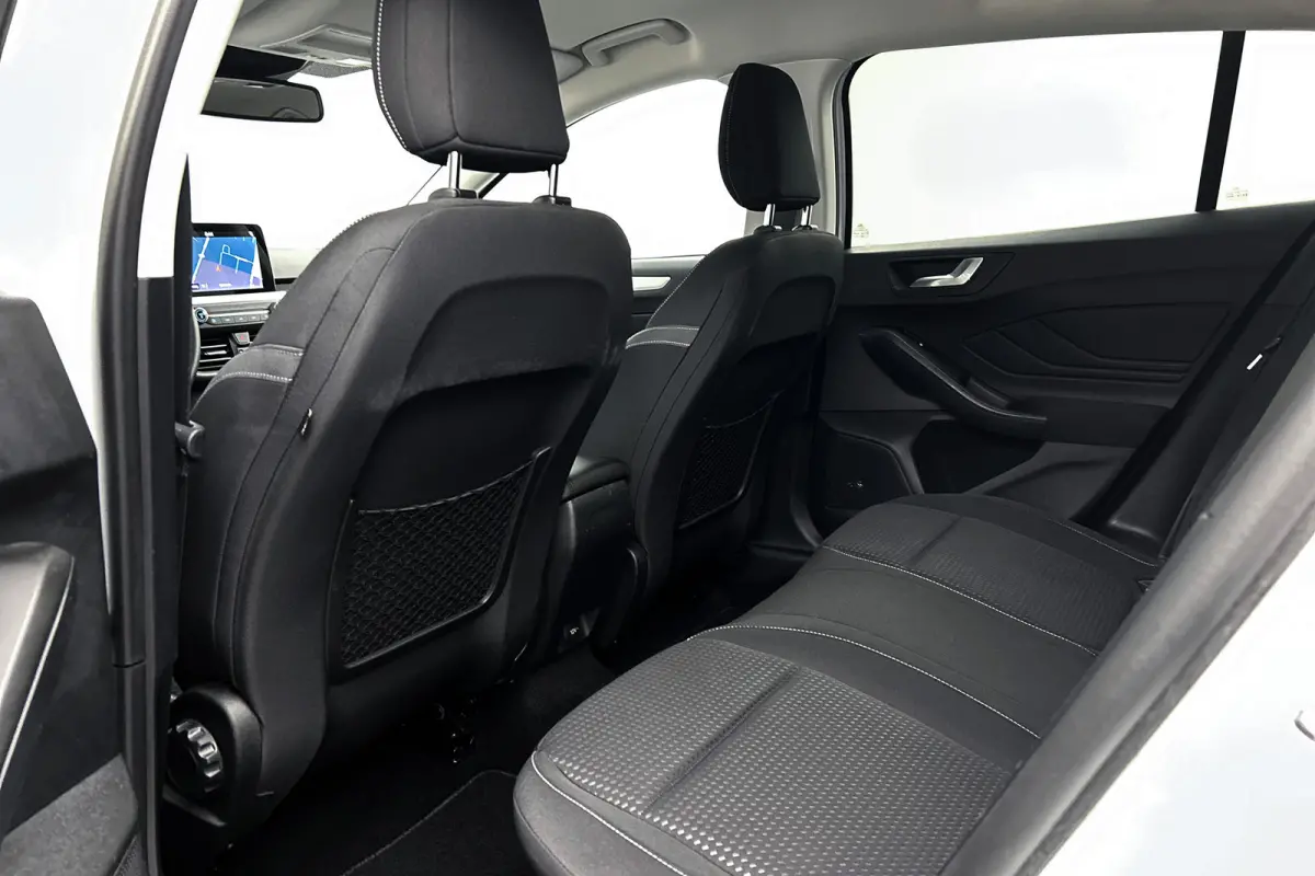 1.0 EcoBoost | Stoelverwarming | Adaptieve cruise control | Navigatie