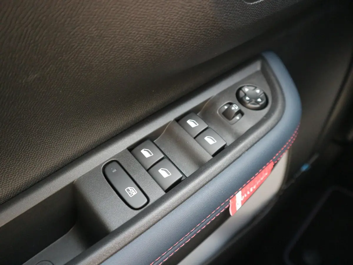 Collection 113pk Extended Range 54 kWh / Camera / Keyless / Start-Stop