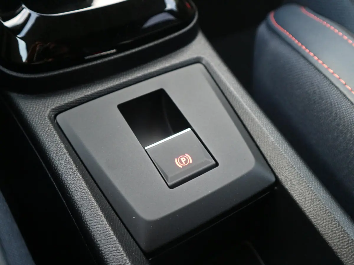 Collection 113pk Extended Range 54 kWh / Camera / Keyless / Start-Stop