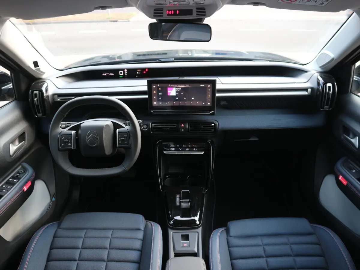 Collection 113pk Extended Range 54 kWh / Camera / Keyless / Start-Stop