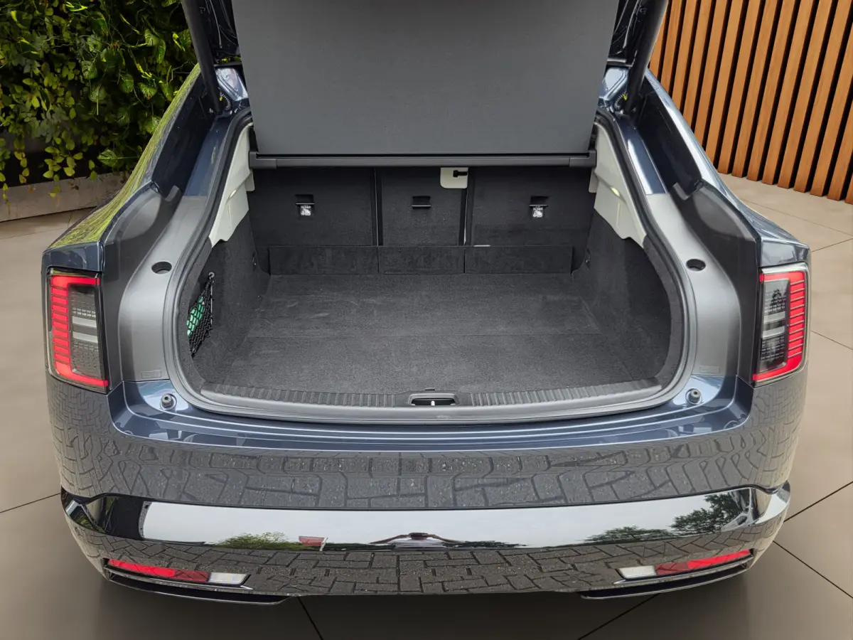 500 kW Twin Motor Performance AWD Ultra | Bowers&Wilkins | Luchtvering | Massage/ventilatie | Pilot Assist | 22" Velgen