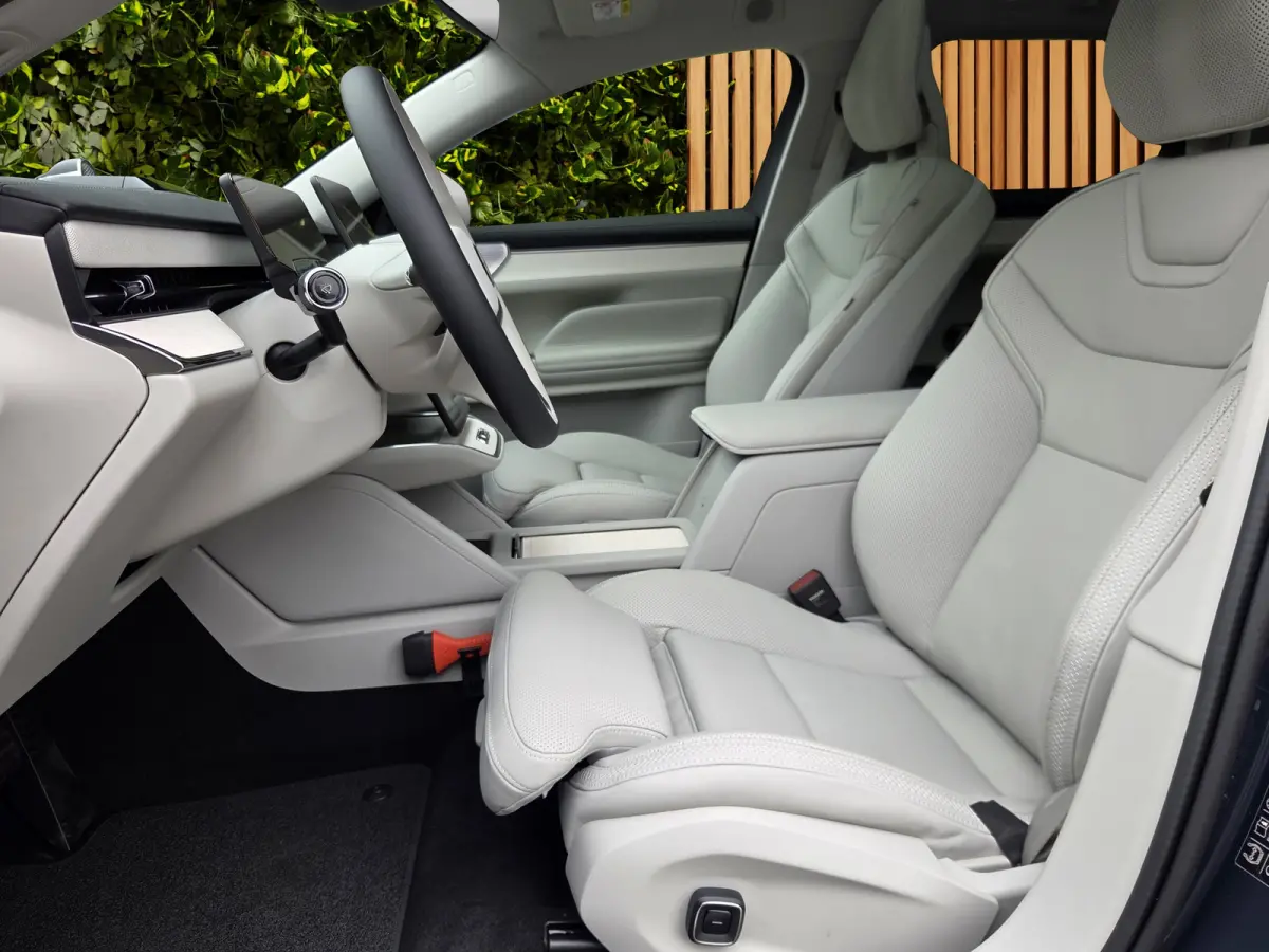 500 kW Twin Motor Performance AWD Ultra | Bowers&Wilkins | Luchtvering | Massage/ventilatie | Pilot Assist | 22" Velgen