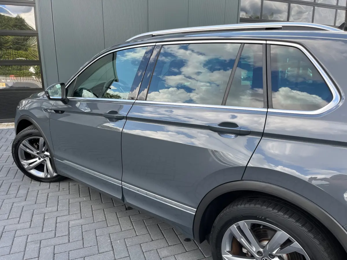1.5 TSI R-Line Business+ NL.Auto/Panoramadak/Trekhaak/20Inch/Camera/Alcantara/IQ Light/1Ste Eigenaar!!