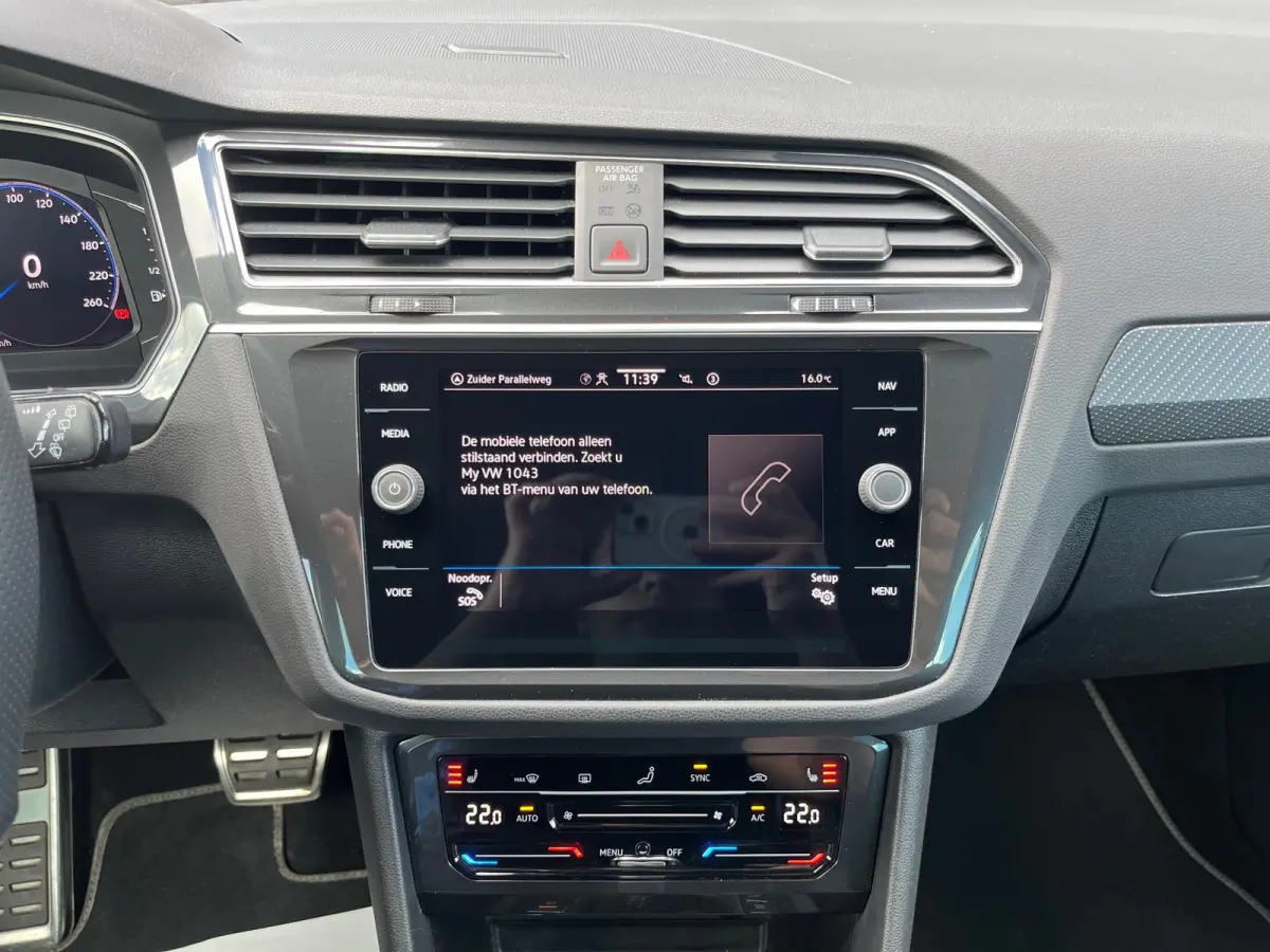 1.5 TSI R-Line Business+ NL.Auto/Panoramadak/Trekhaak/20Inch/Camera/Alcantara/IQ Light/1Ste Eigenaar!!