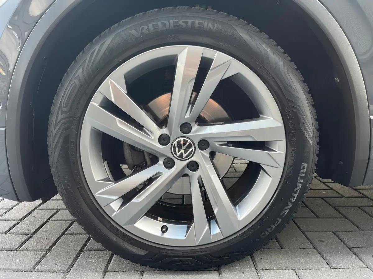 1.5 TSI R-Line Business+ NL.Auto/Panoramadak/Trekhaak/20Inch/Camera/Alcantara/IQ Light/1Ste Eigenaar!!