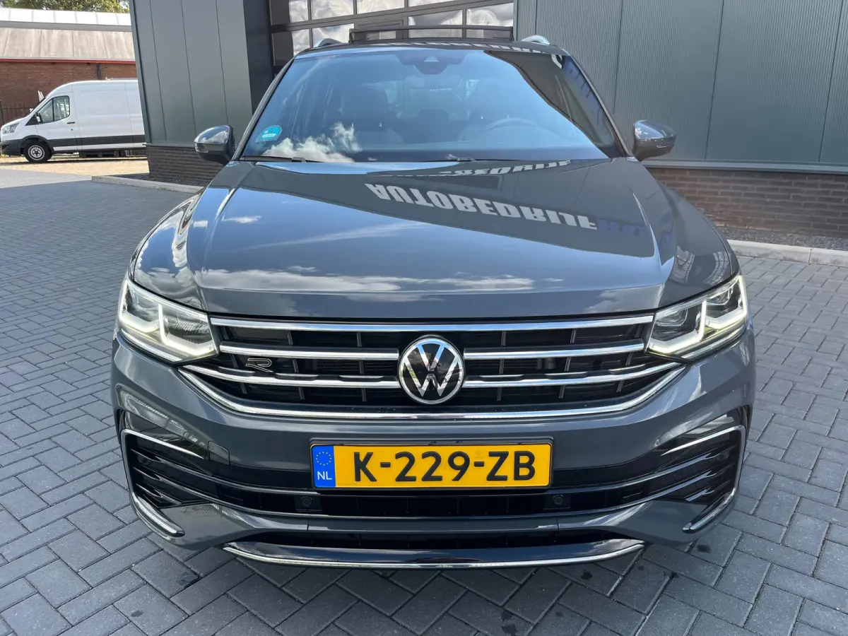 1.5 TSI R-Line Business+ NL.Auto/Panoramadak/Trekhaak/20Inch/Camera/Alcantara/IQ Light/1Ste Eigenaar!!