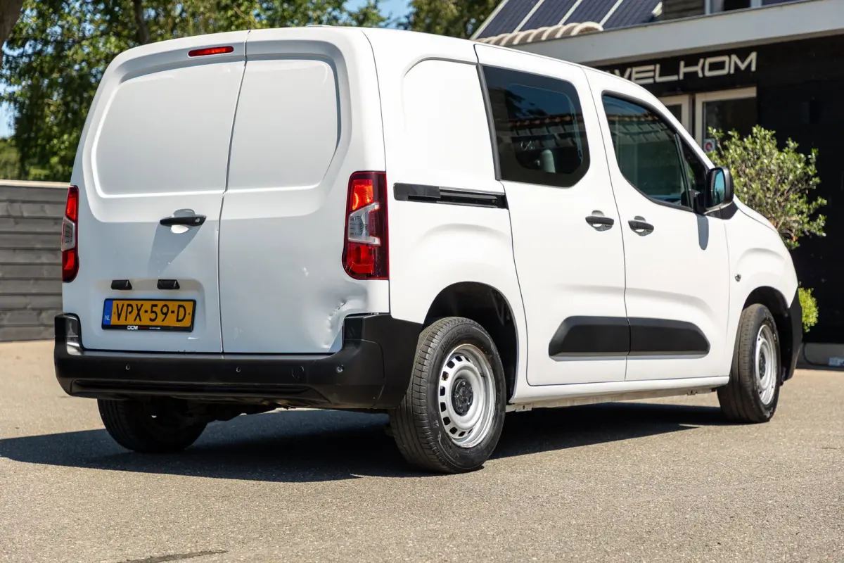1.2 PureTech Premium Airco I Cruise I Android I CarPlay I Parkeersensoren I Navigatie I NAP I NL Auto I 1e Eig