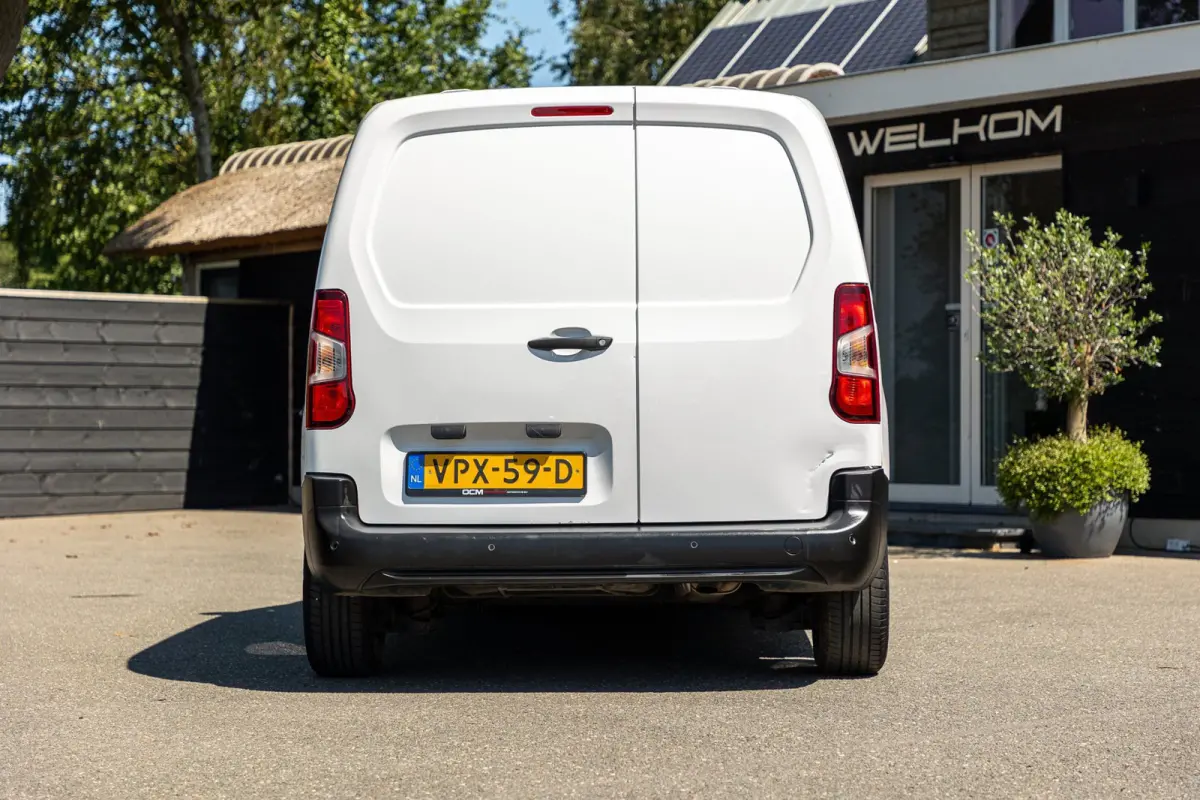 1.2 PureTech Premium Airco I Cruise I Android I CarPlay I Parkeersensoren I Navigatie I NAP I NL Auto I 1e Eig