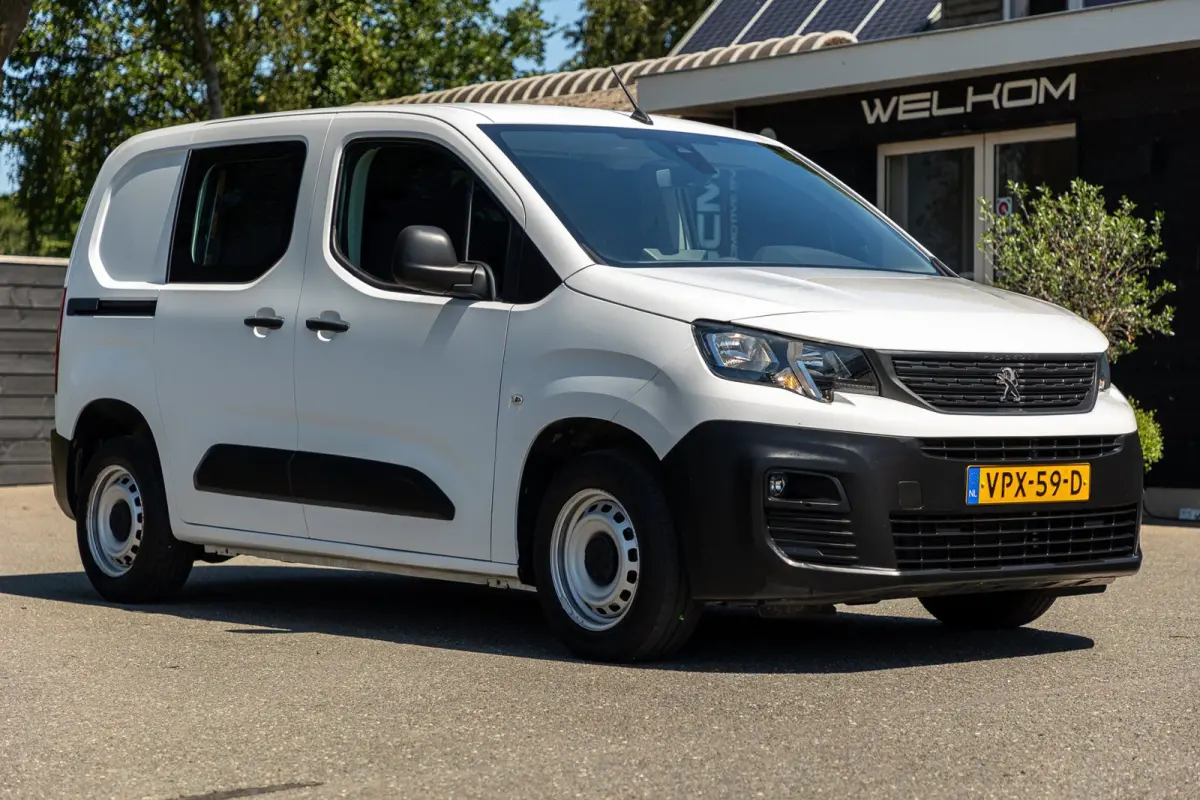1.2 PureTech Premium Airco I Cruise I Android I CarPlay I Parkeersensoren I Navigatie I NAP I NL Auto I 1e Eig